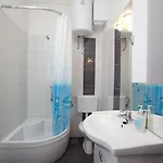 Appartement Denis Vela *
