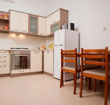 Apartment Denis Vela *