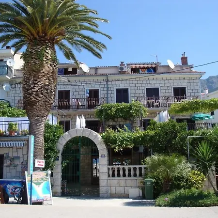 Apartment Denis Vela